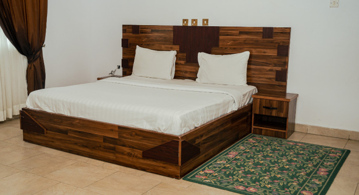/web/uploads/116/Bougainvillea Hotel/room-photos/Royal suite/ROYAL-SUITE_1-qhurxvss4199urdbtwqob30vmw6oj9lh8yqpxous48.jpg